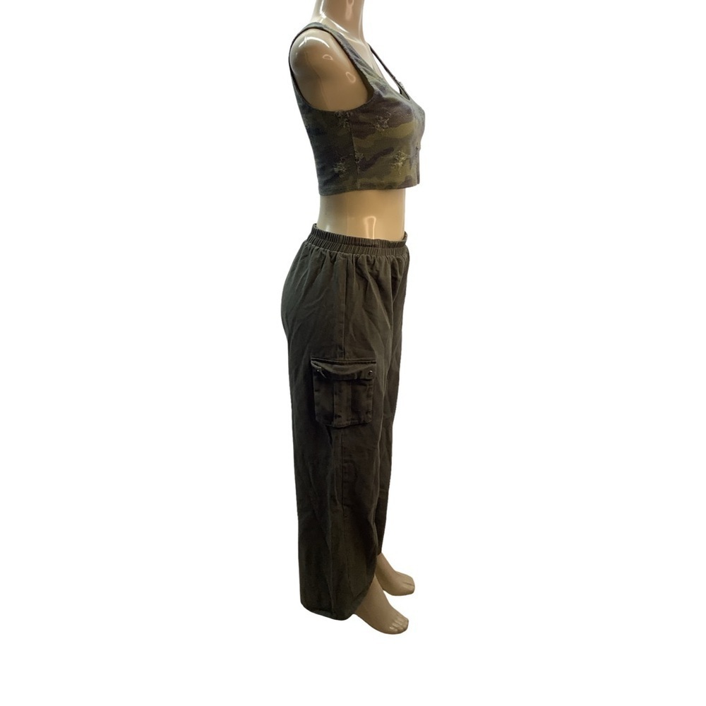 PrettyLittleThing Size 10 Cargo Style Pants & May Pink Crop Top. Preloved - Picture 3 of 7